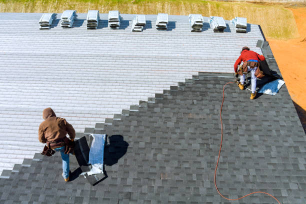 Best Roof Gutter Cleaning  in Ganado, TX